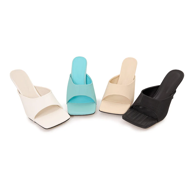 AR-3257 Square Heeled Mule - Image 2
