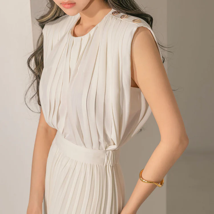 B2748 Pleated Sleeveless Blouse - Image 2