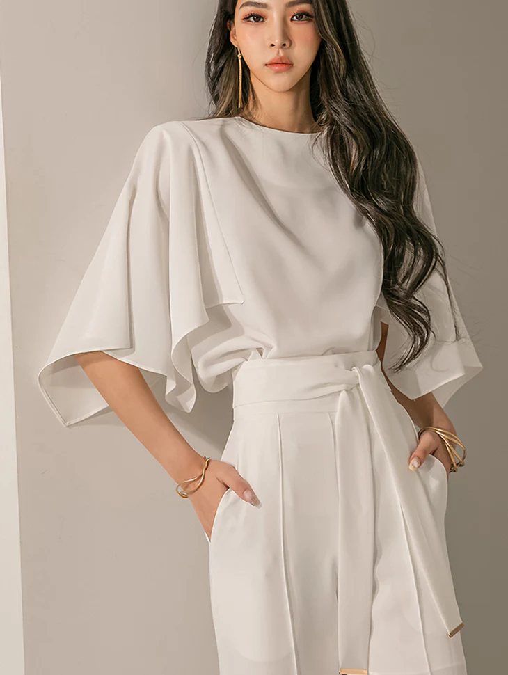 B2749 Sleeveless Cape Blouse