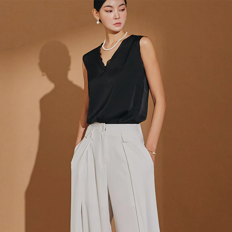 B2826 Satin Sleeveless Blouse - Image 2