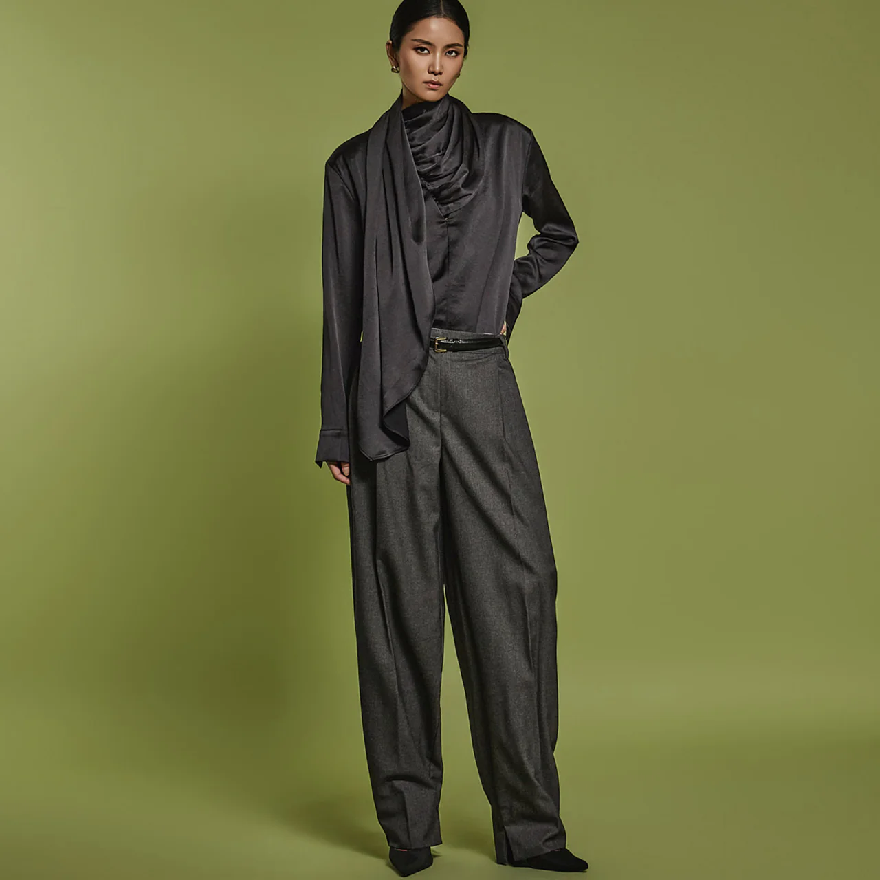 B3019 Scarf Shirring Blouse - Image 2