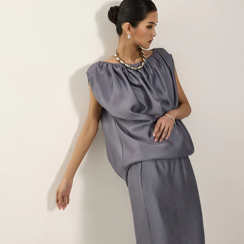 B3046 Shirring Sleeveless Blouse - Image 2