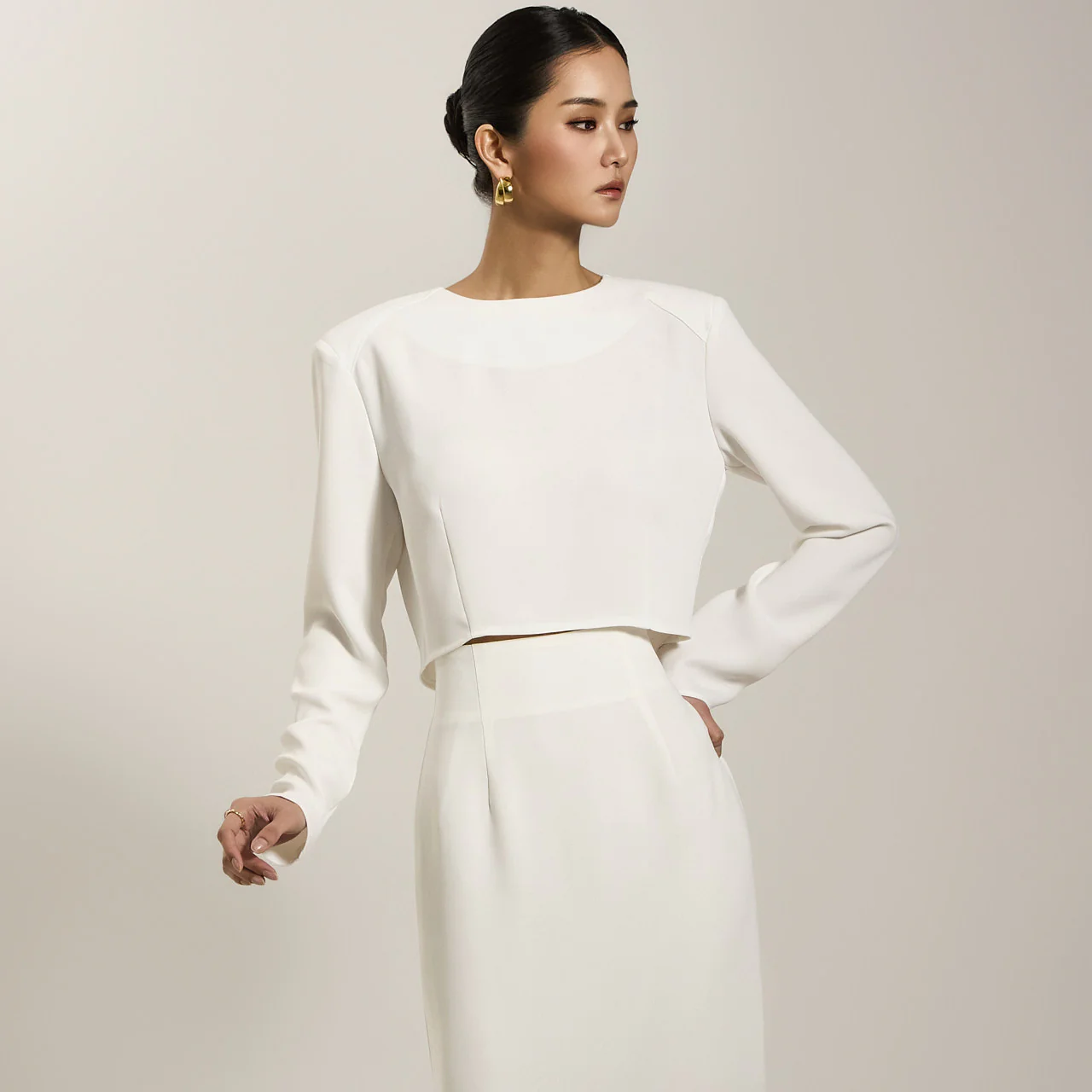 B3048 Cropped Blouse - Image 2