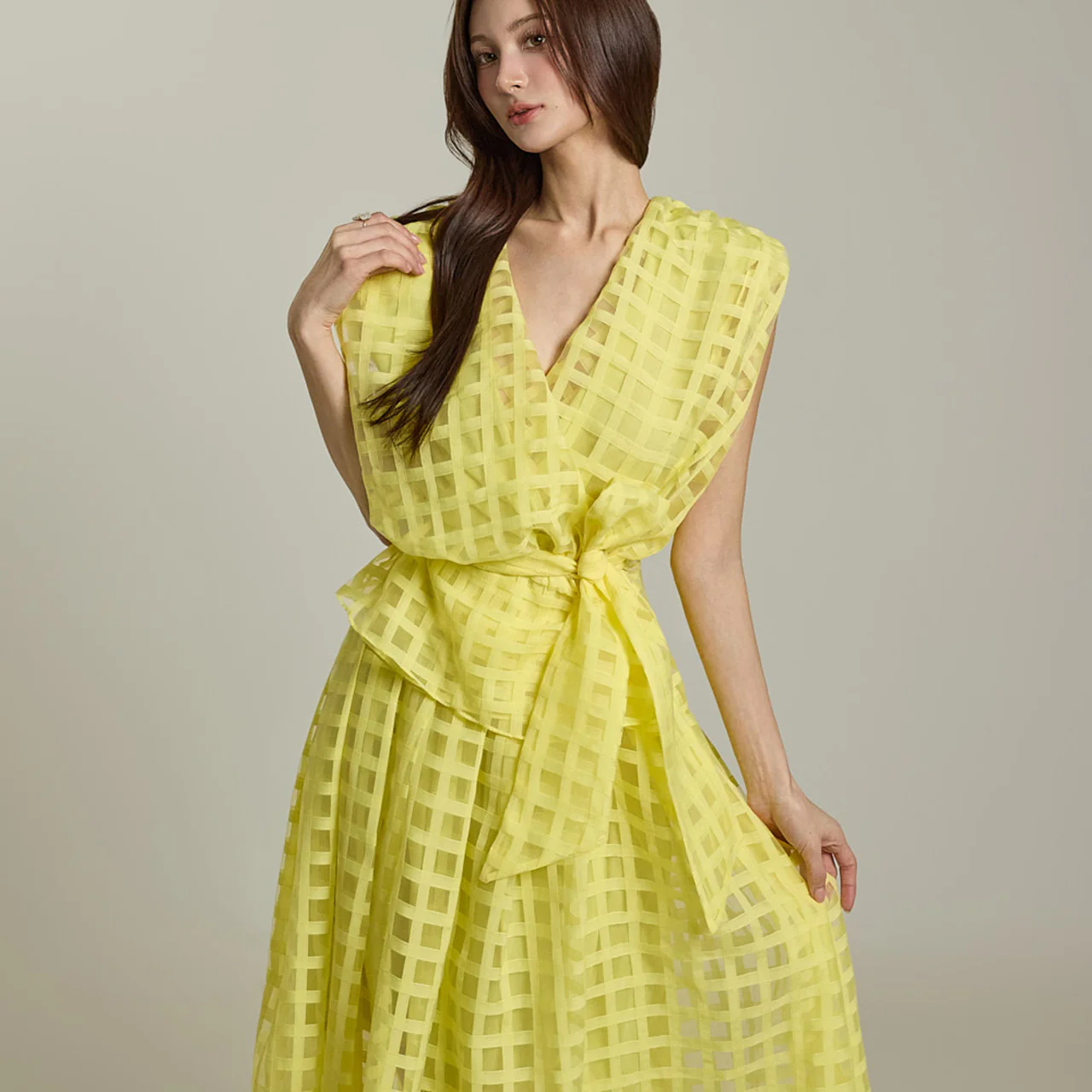 B3057 Sleeveless Blouse with Strap - Image 2