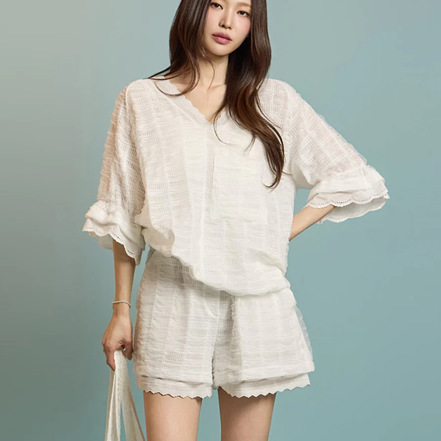 B3079 Lace Blouse - Image 2