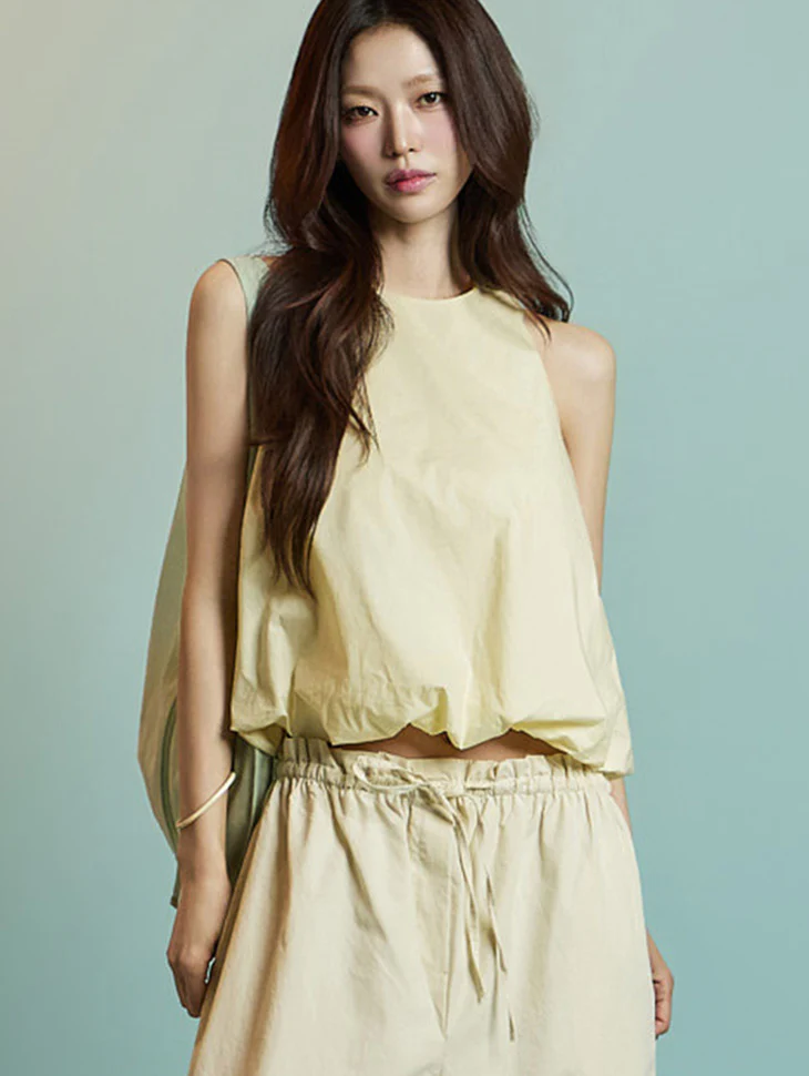 B3104 Balloon Sleeveless Blouse