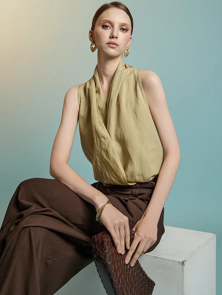 B3109 Linen Halterneck Blouse
