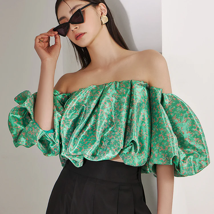 B9093 Jacquard Bendable Crop Blouse - Image 2