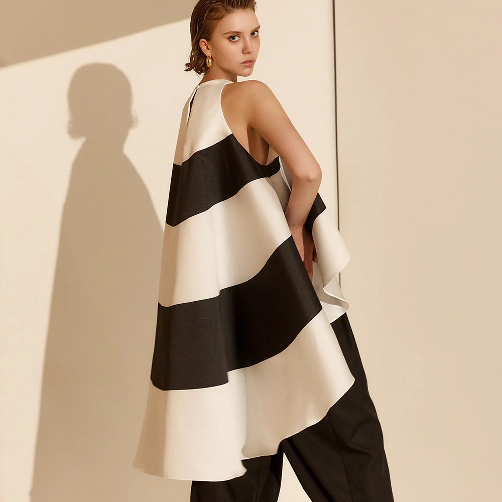 B9153 Glossy Stripe Sleeveless Blouse - Image 2