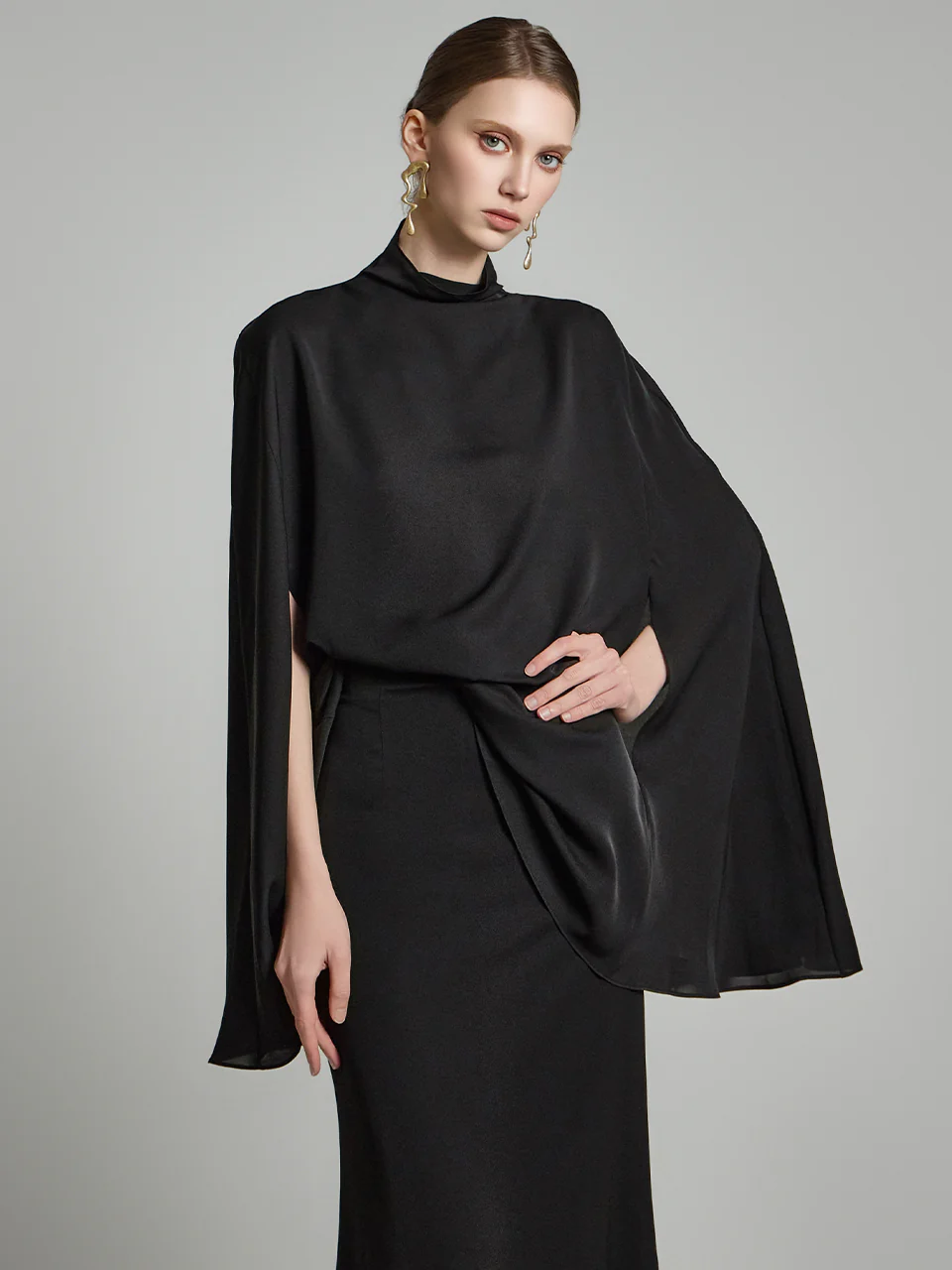 B9191 Cape Blouse