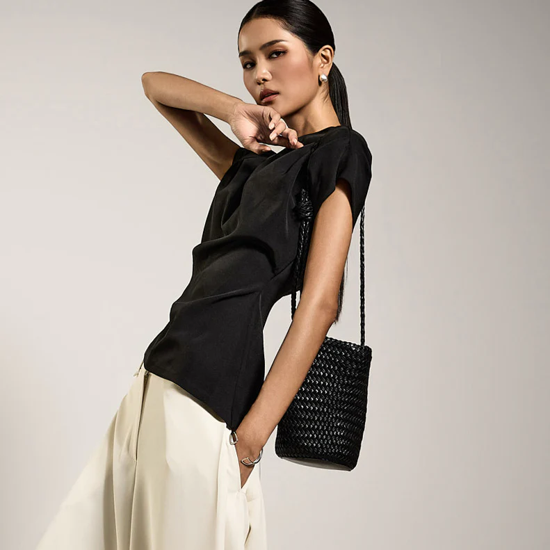 B9196 Gather Shirring Blouse - Image 2