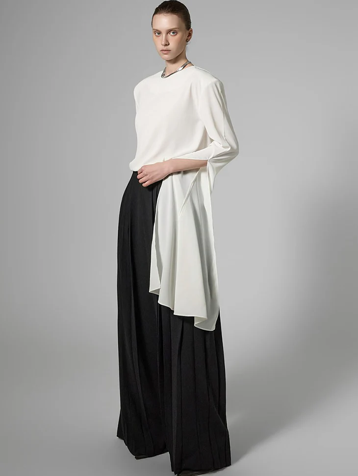 B9206 Long Slit Sleeve Blouse