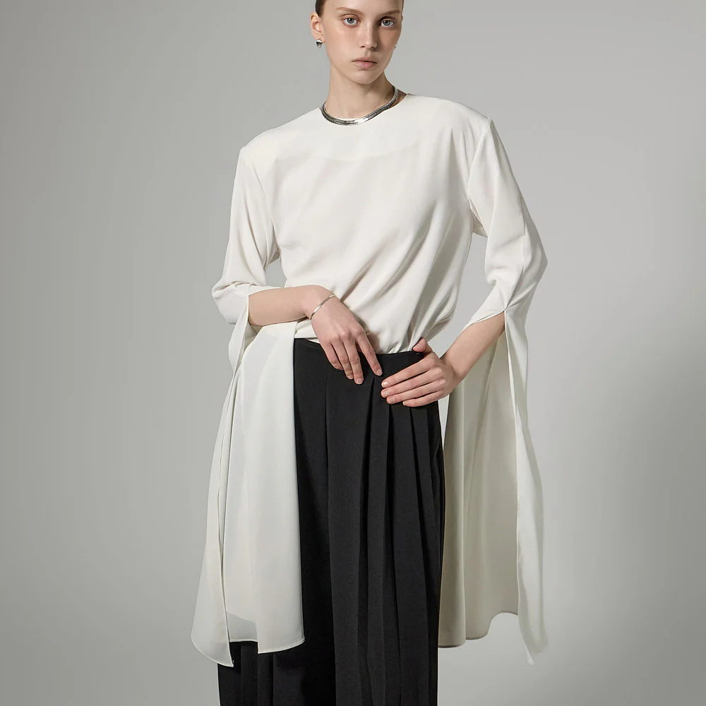 B9206 Long Slit Sleeve Blouse - Image 2