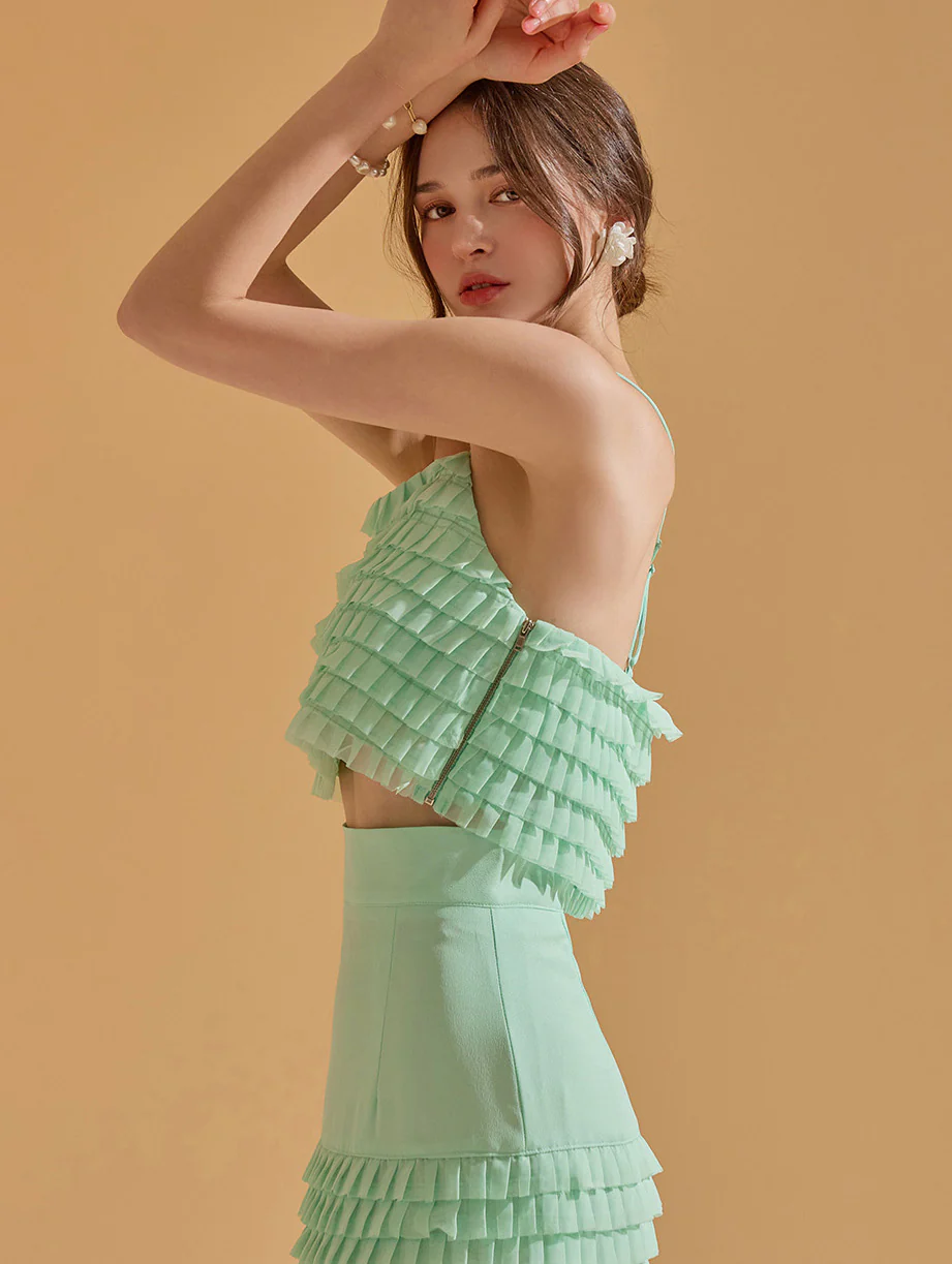 B9156 Tiered Frill Sleeveless Blouse
