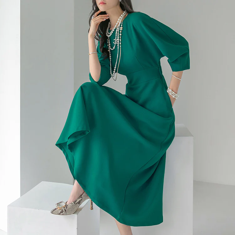 D4407 Puff Flare Midi Dress - Image 2