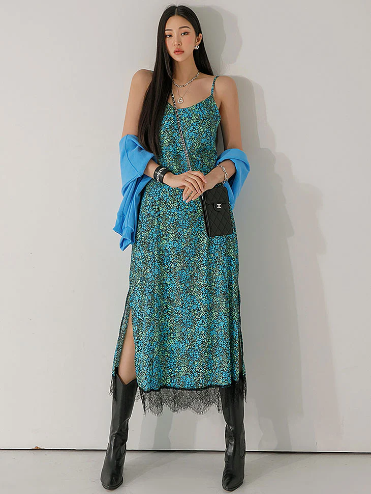 D4437 Floral Lace Midi Dress