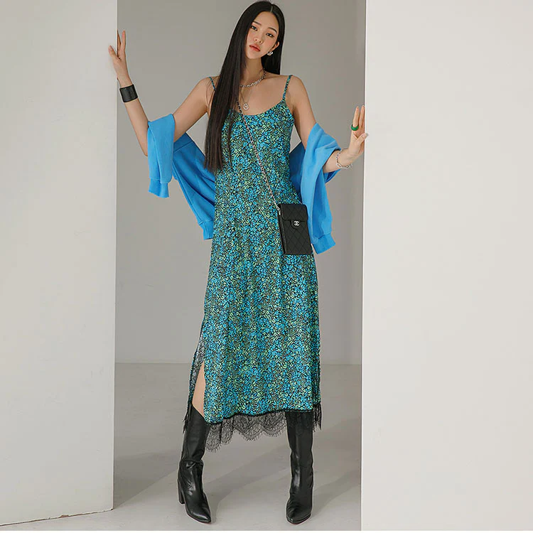 D4437 Floral Lace Midi Dress - Image 2
