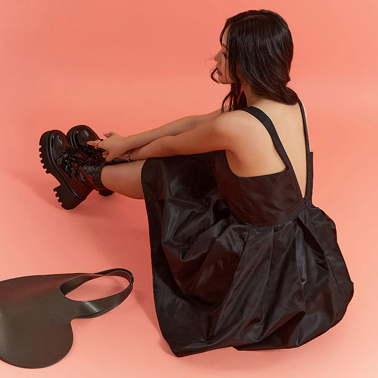 D4886 Sleeveless Mini Dress - Image 2