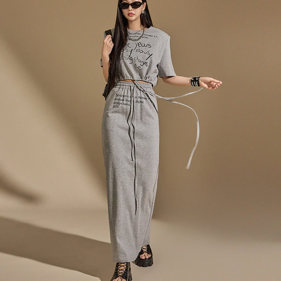 D5031 Top and Skirt Two-Piece - Image 2