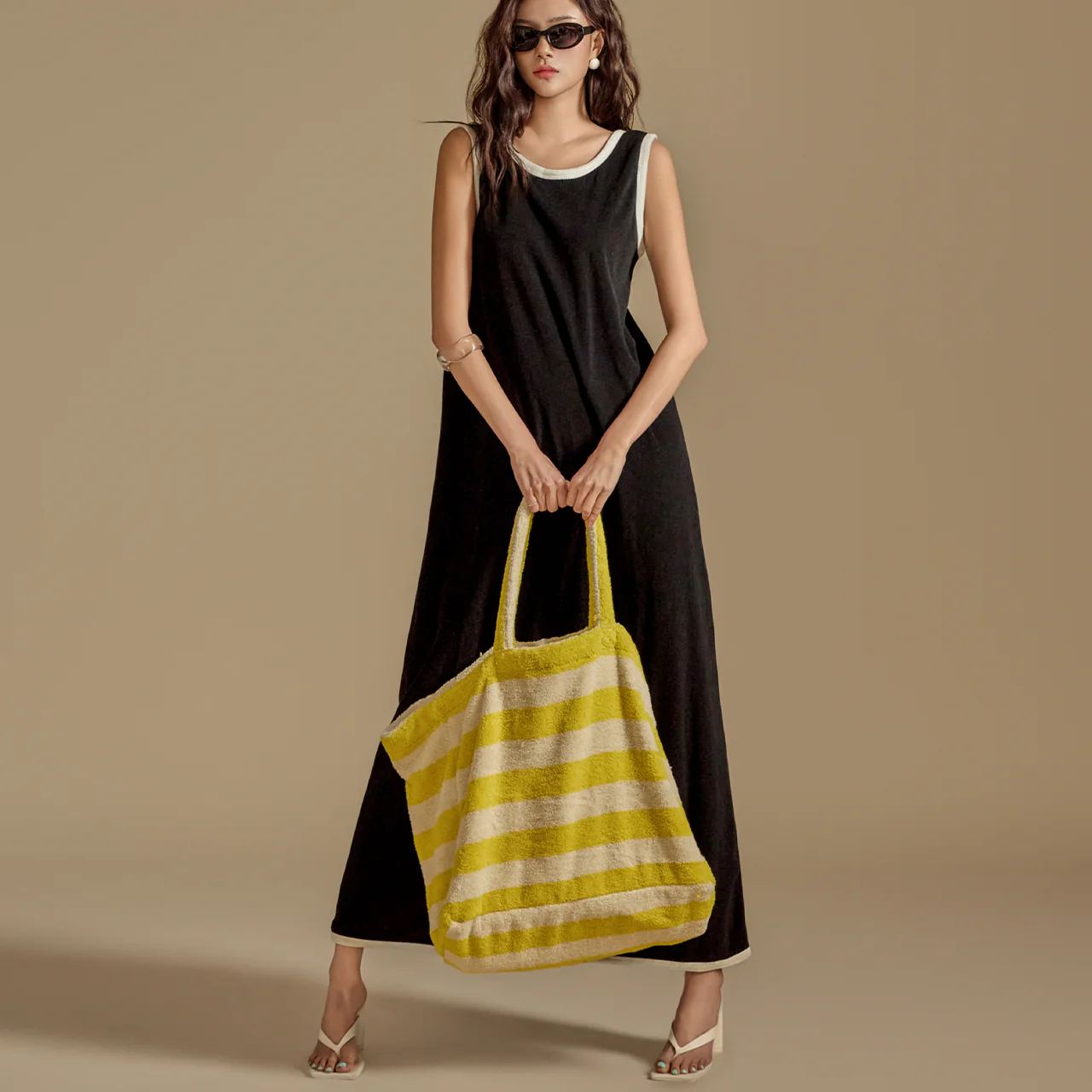 D5063 Color Contrasting Terry Dress - Image 2