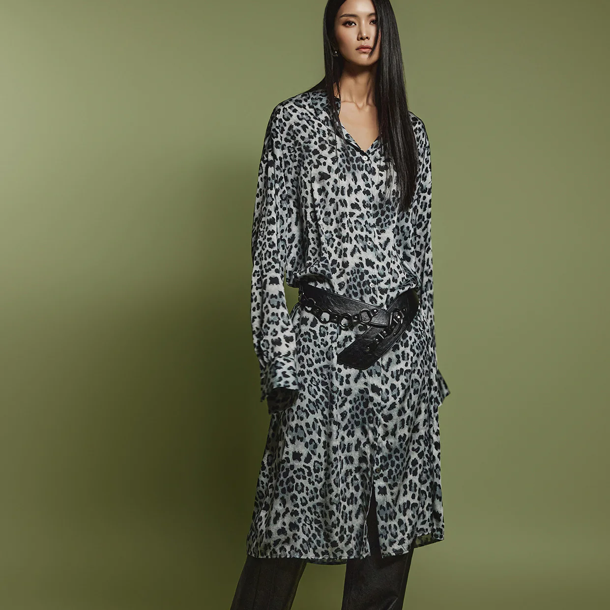 D5090 Leopard Pattern Shirt Dress - Image 2