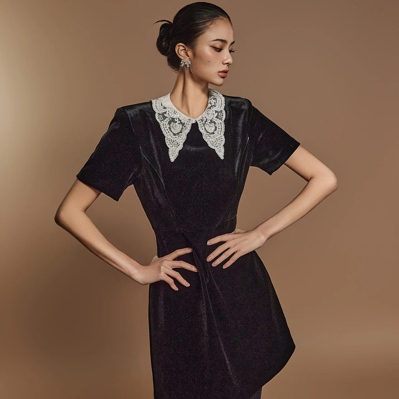 D5125 Velvet Back Ribbon Mini Dress - Image 2
