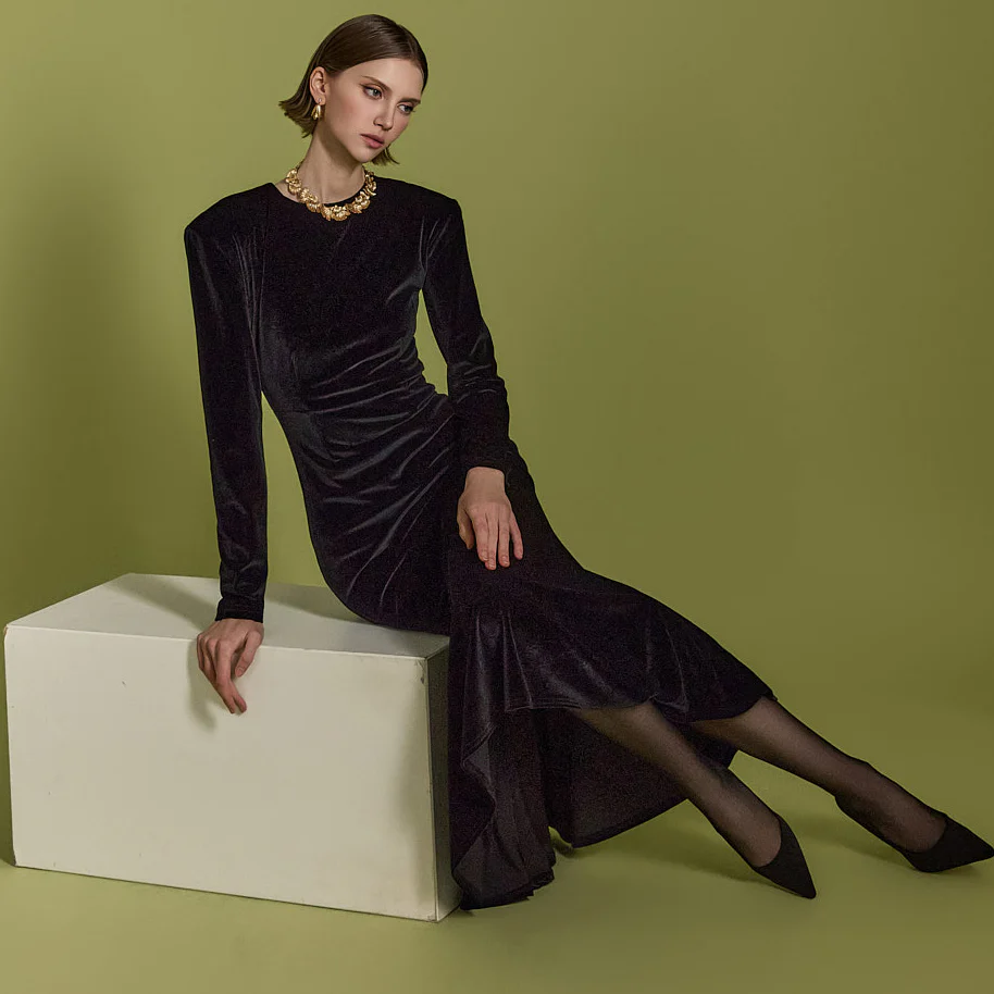 D5152 Velvet Dress - Image 2