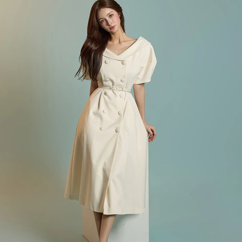 D5226 Short-Sleeved Dress with Belt - Image 2
