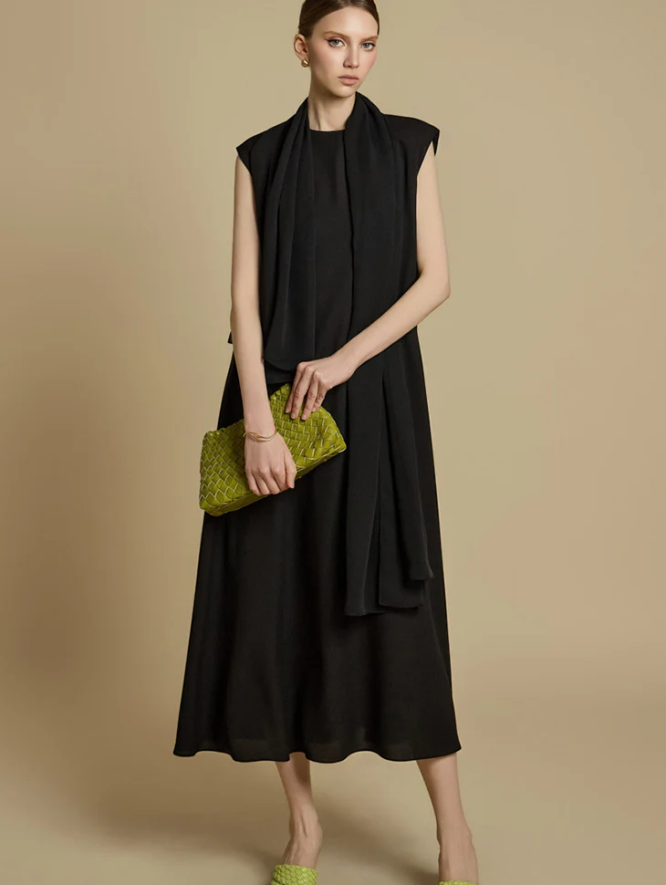D5264 Sleeveless Dress with Shawl