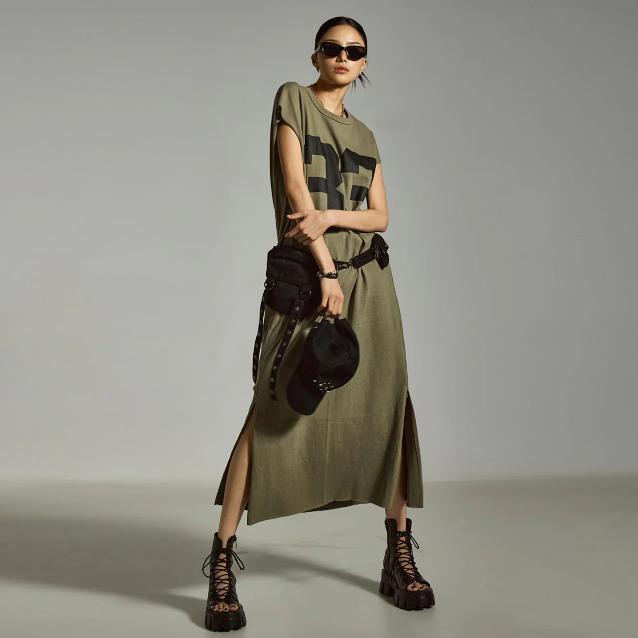 D5302 Printed Dress - Image 2