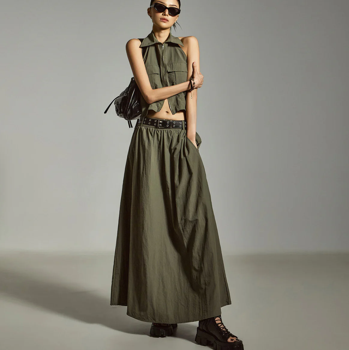D5304 Halterneck Two-Piece Set - Image 2