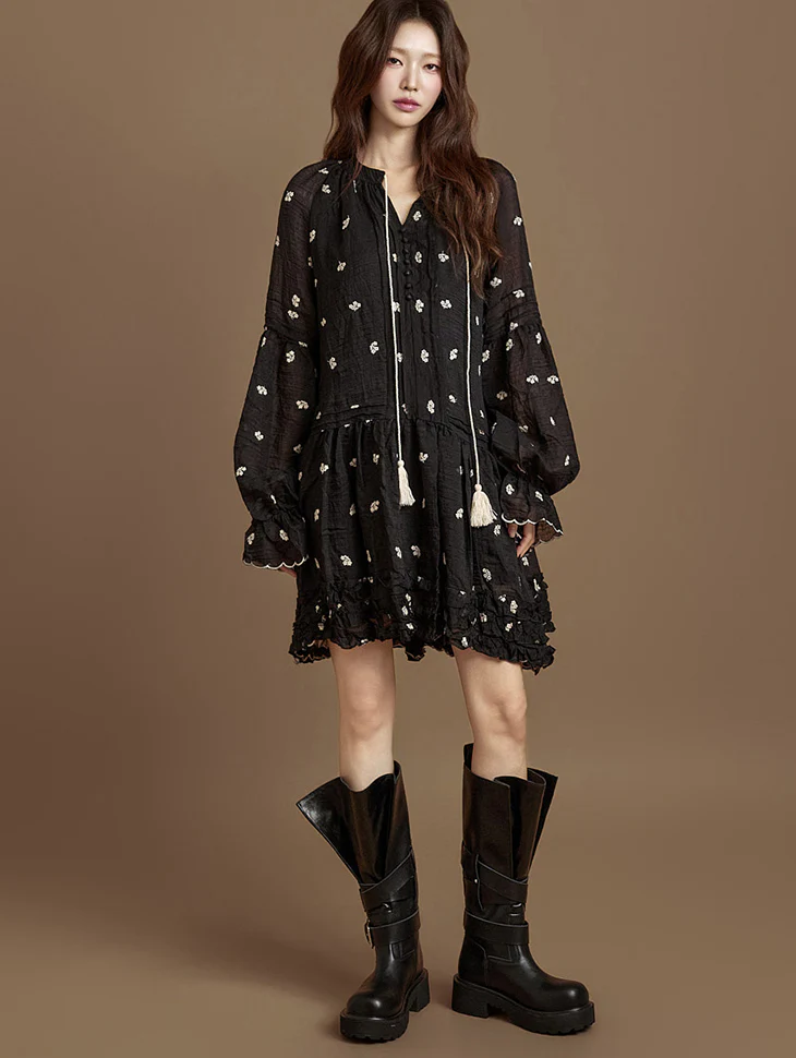 D5367 Lace Dress