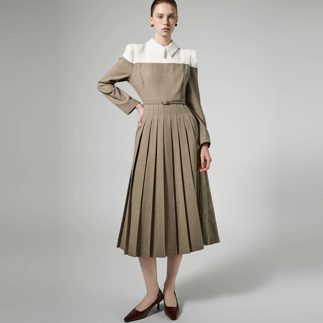 D5454 Two-tone Dress with Belt - Image 2