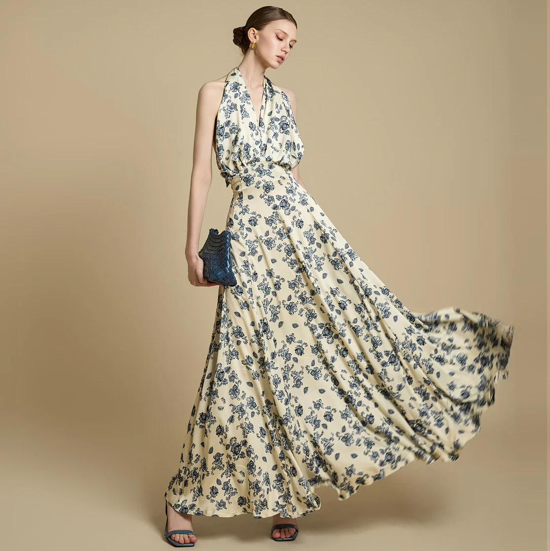 D9542 Halterneck Flower Dress - Image 2