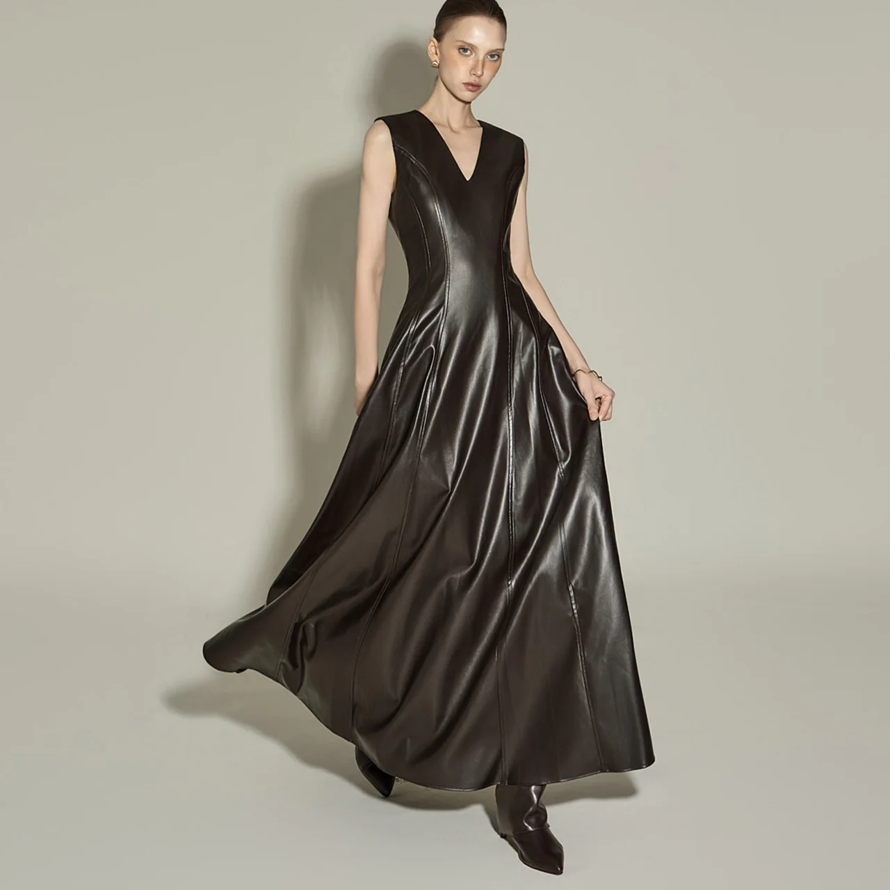 D9568  Flare Dress - Image 2