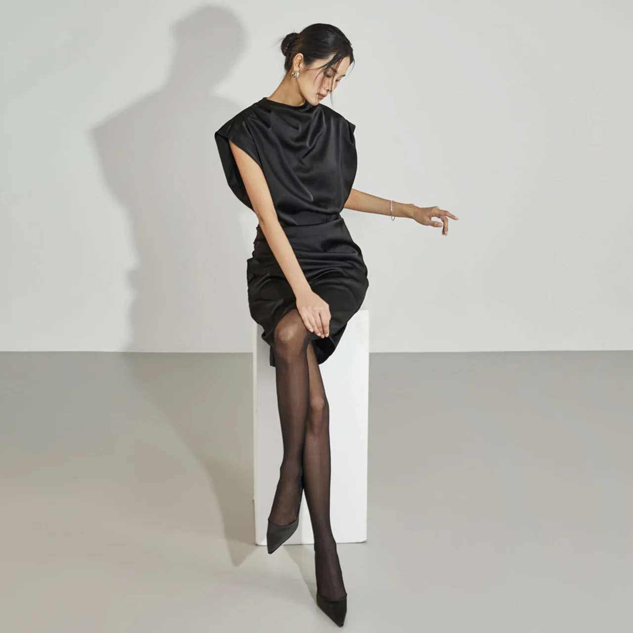 D9570 Drape Mini Dress - Image 2