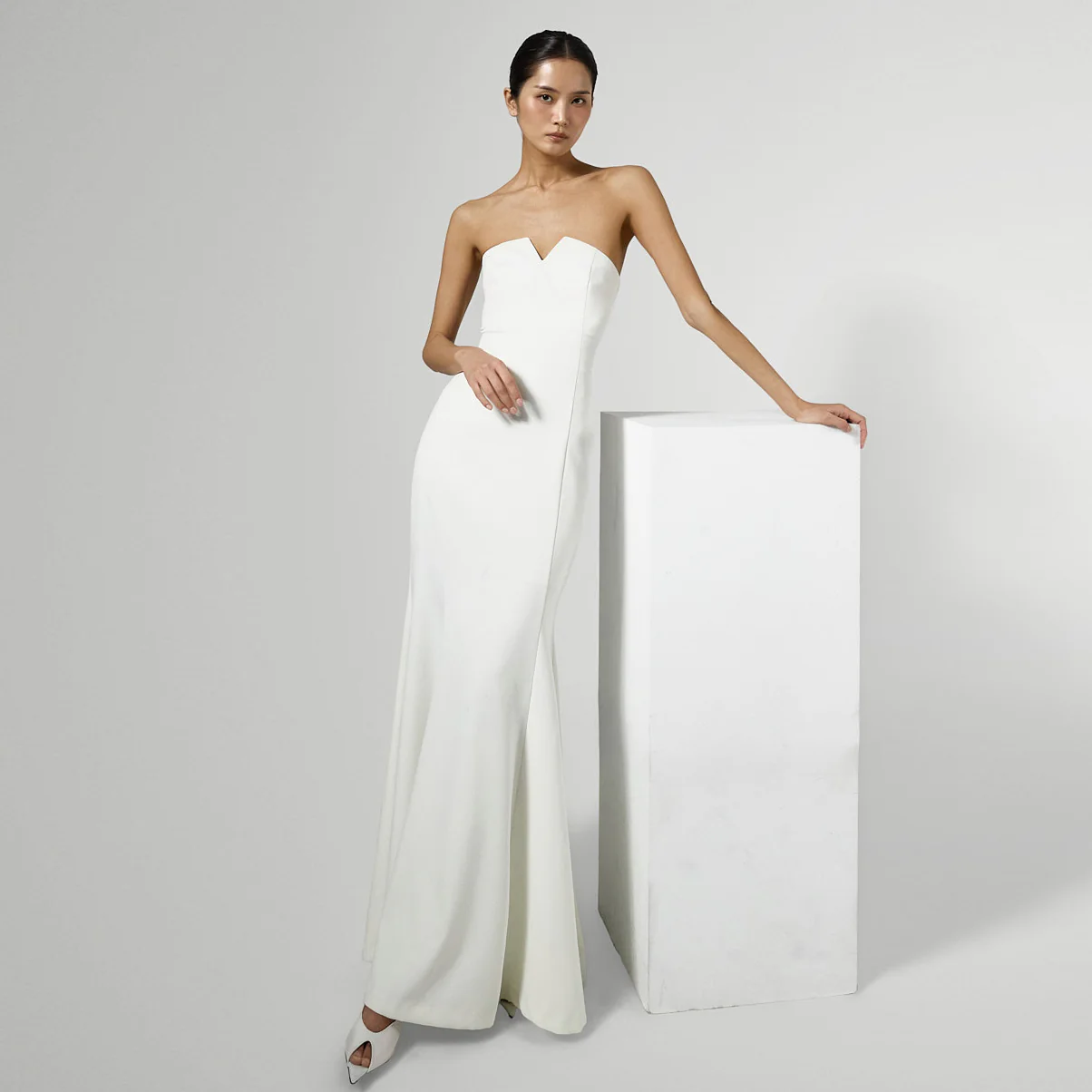 D9580 Mermaid Dress - Image 2