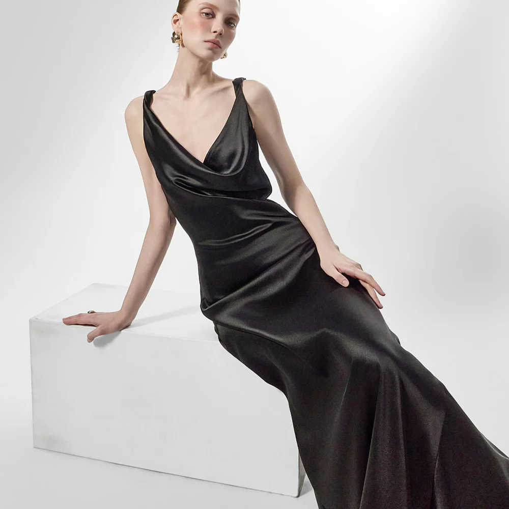 D9591 Off-Shoulder Slim Maxi Dress - Image 2
