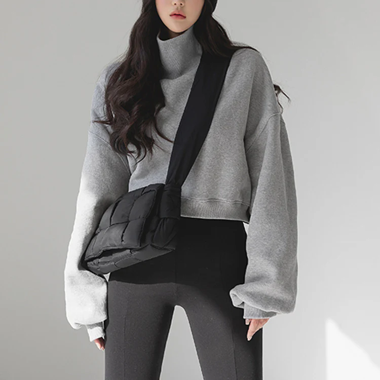 E2595 Fleece-Lined Turtleneck Sweatshirt - Image 2