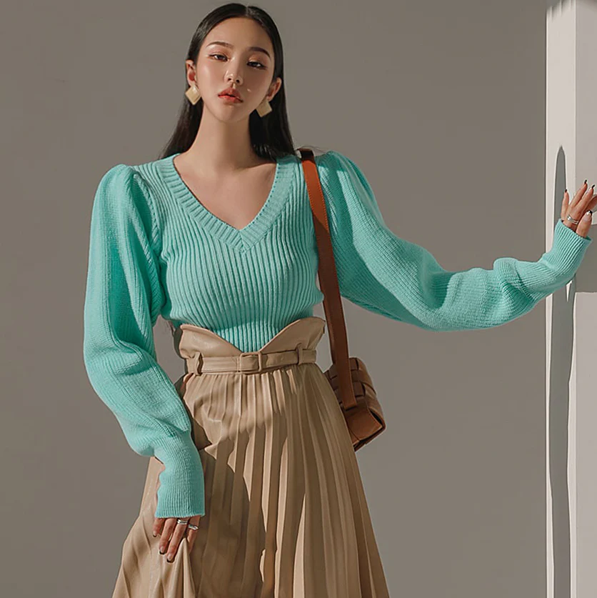 E2639 Ribbed Puff Sleeve Knit - Image 2