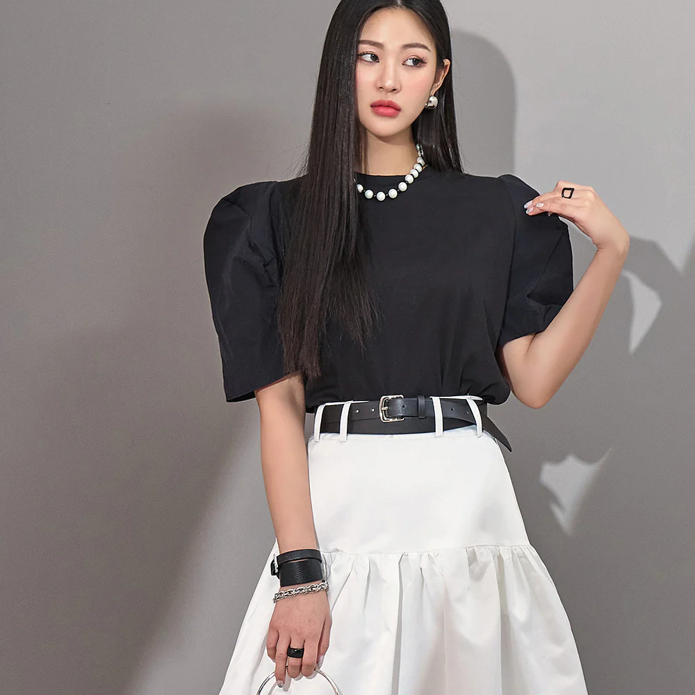 E2983 Balloon Sleeve Top - Image 2