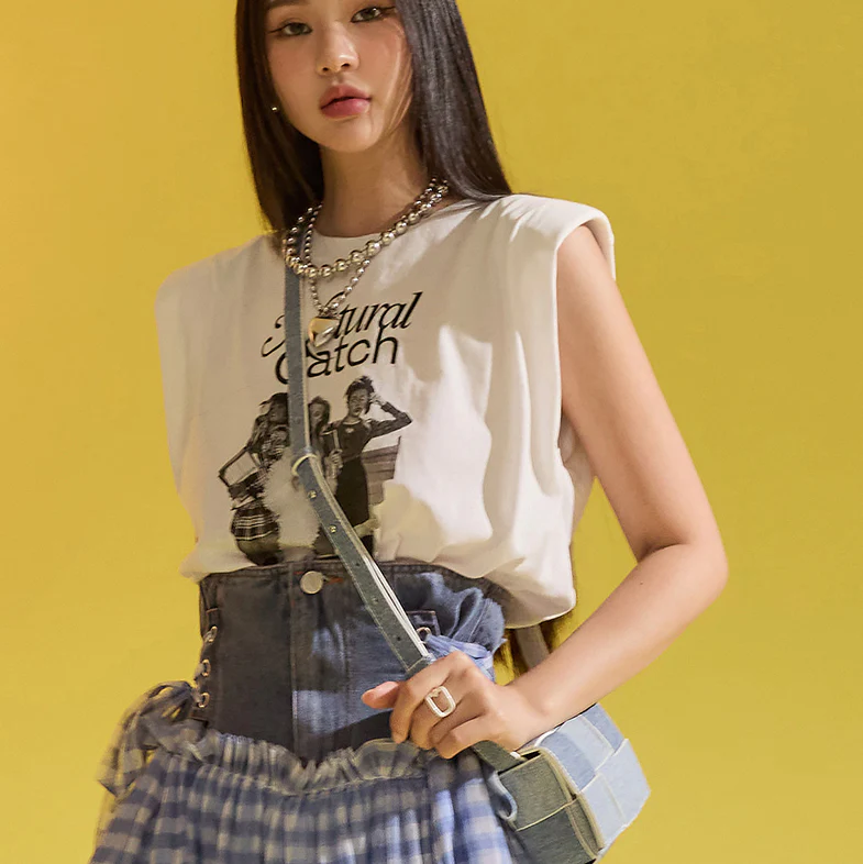 E3064 Texted Sleeveless Top - Image 2