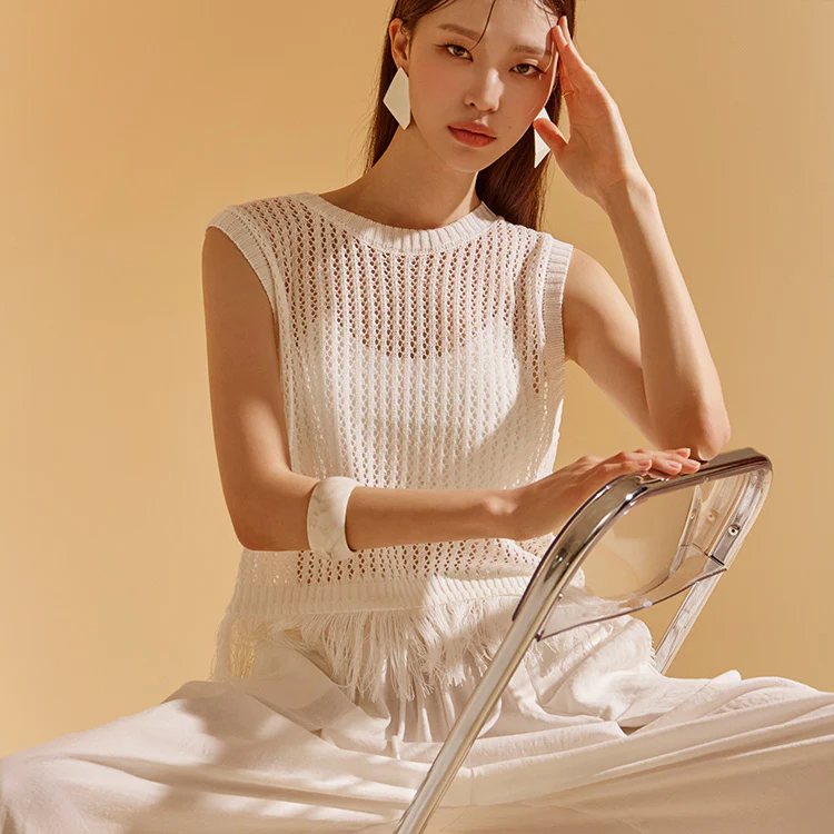E3077 Fringe Sleeveless Knit - Image 2