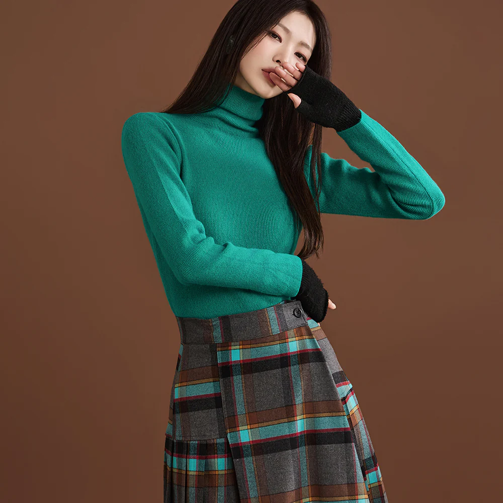 E3230 Turtle-Neck Wool Knit - Image 2