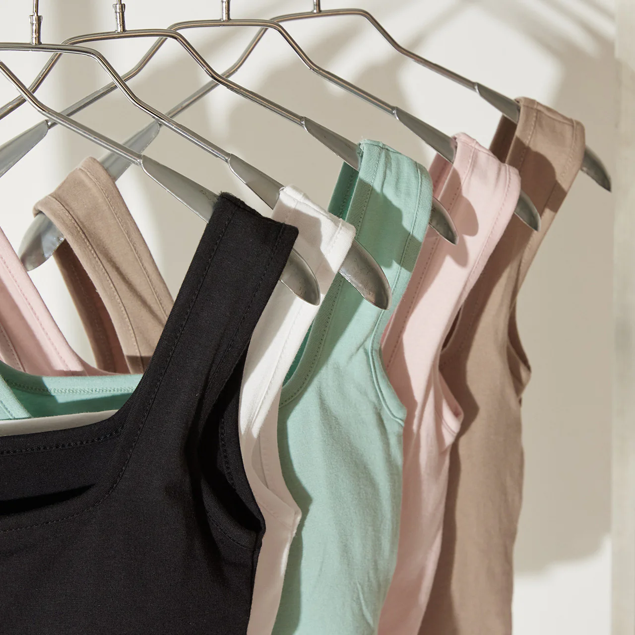 E3346 Square Sleeveless - Image 2