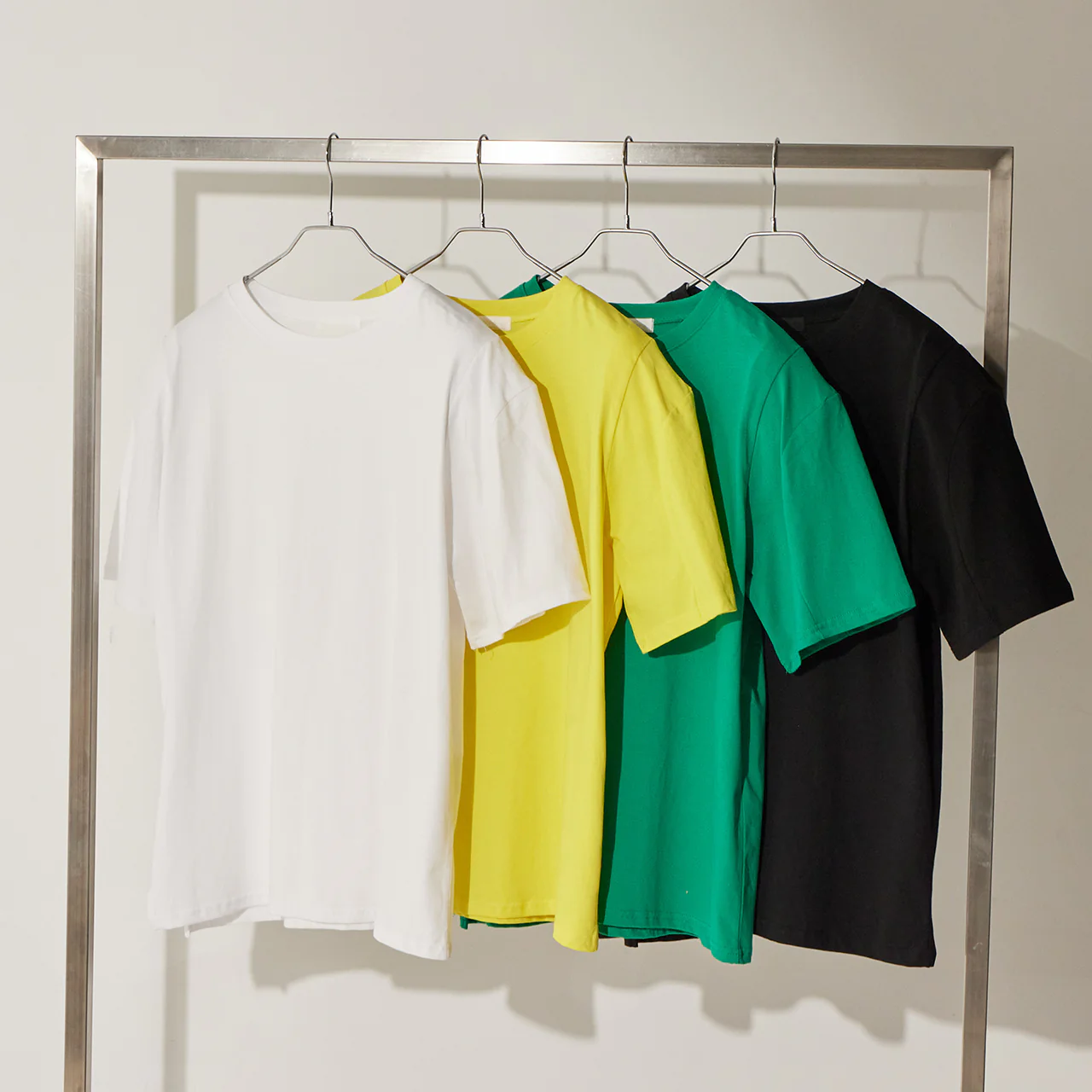E3359 Round Neckline T Shirt - Image 2