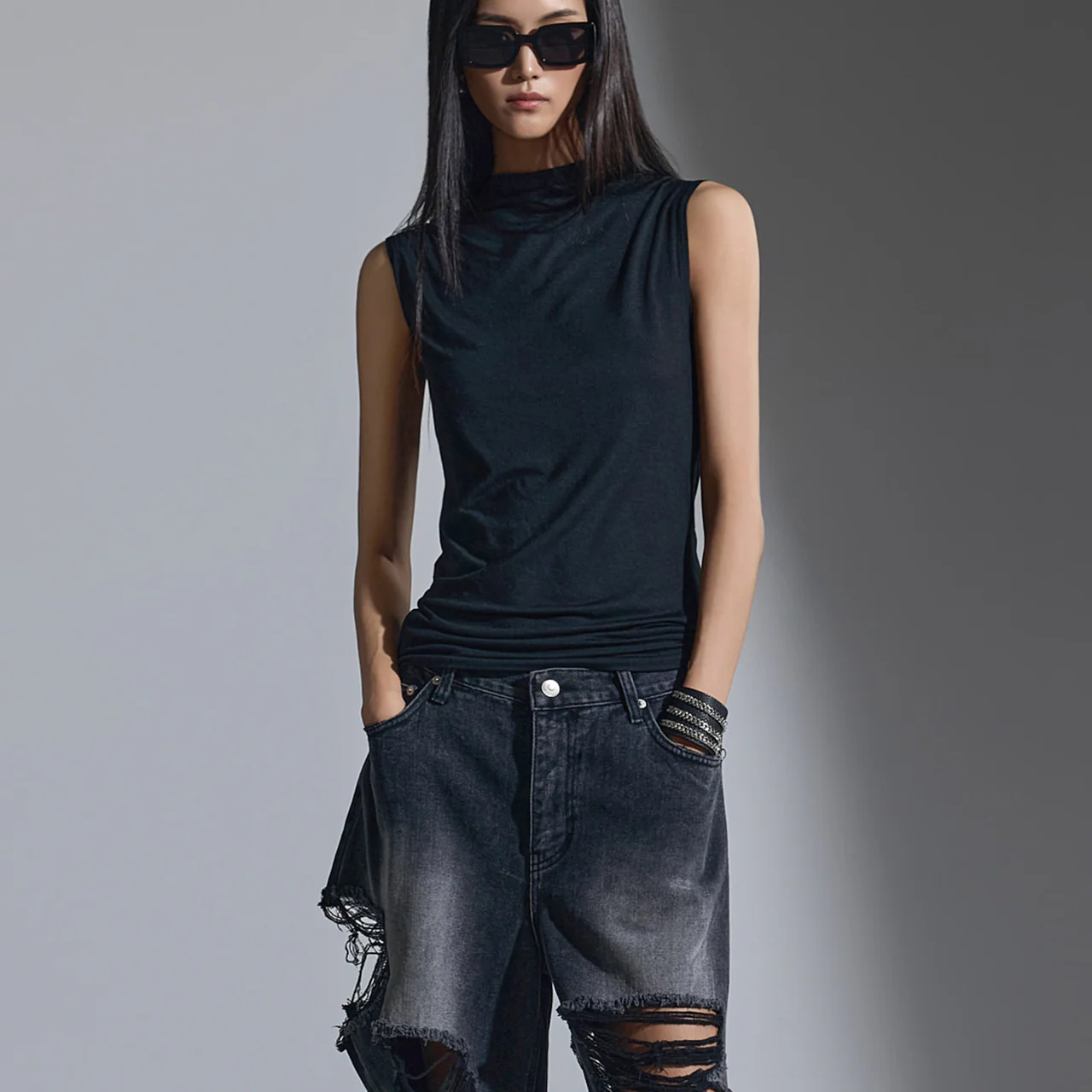 E3422 Backless Top - Image 2