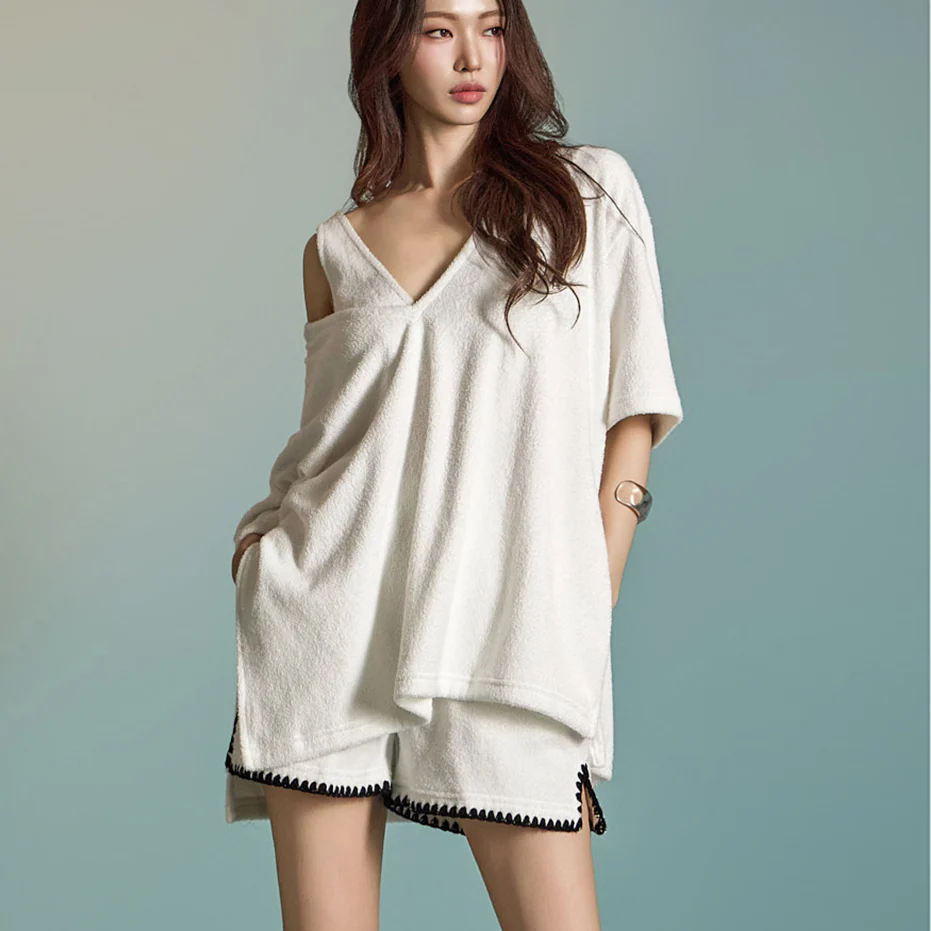 E3500 Terry V-neck Top - Image 2