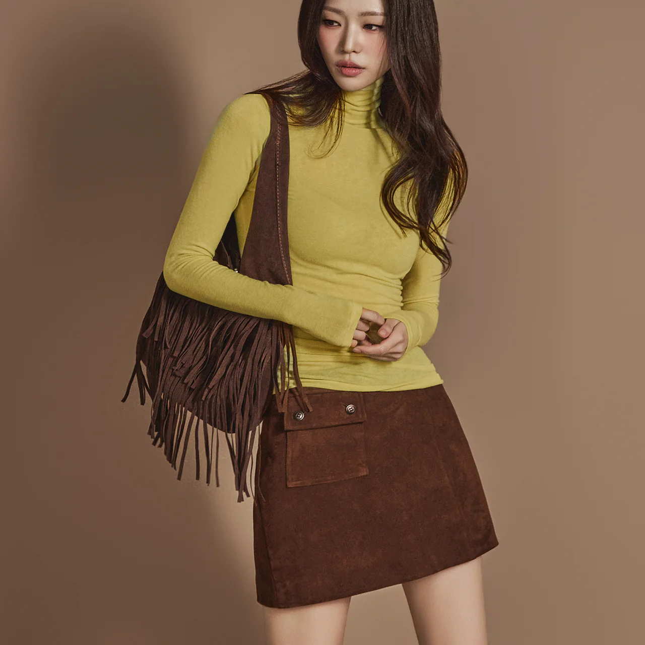 E3588 Slim Turtleneck Top - Image 2