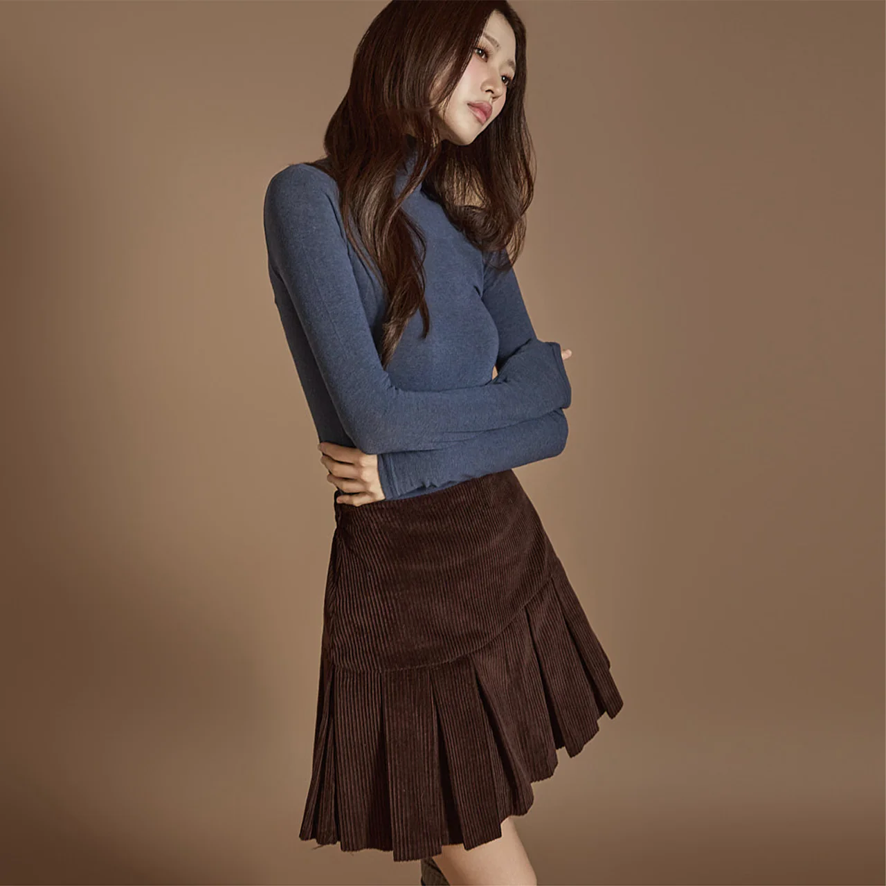 E3590 Turtleneck Top - Image 2